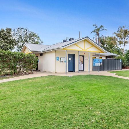 Narrabri Big Sky Caravan Park Экстерьер фото