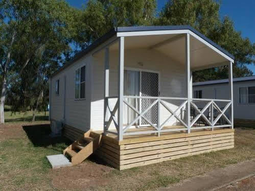 Narrabri Big Sky Caravan Park Экстерьер фото